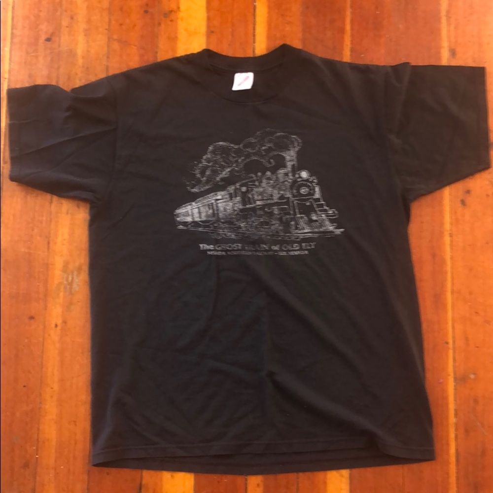 Vintage silk screen print shirt size L